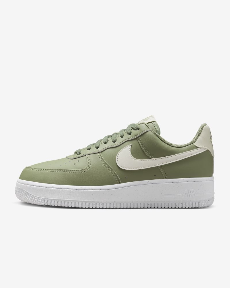 Nike Air Force 1 '07 Ölgrün/Weiß/Gummi Mittelbraun/Seeglas