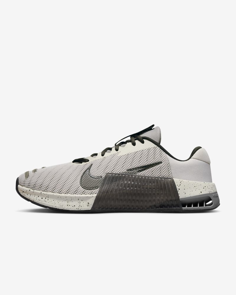 Nike Metcon 9 Light Iron Ore/Schwarz/Flat Pewter