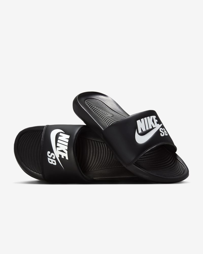 Nike Victori One Schwarz/Schwarz/Weiß