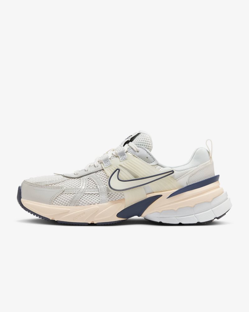 Nike V2K Run Platintönung/Reines Platin/Guava Ice/Platintönung