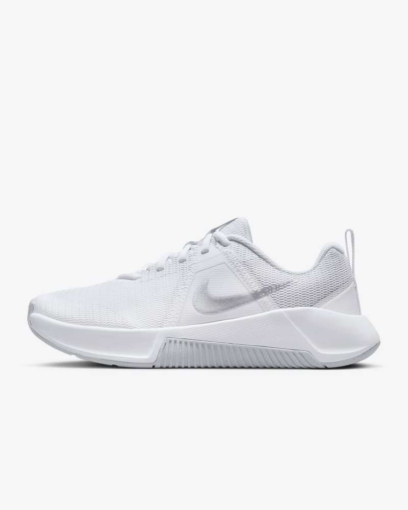 Nike MC Trainer 3 Weiß/Photon Dust/Metallic Platinum