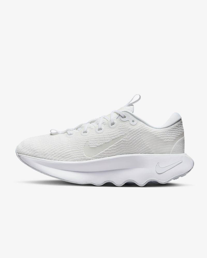 Nike Motiva Weiß/Summit White/Pure Platinum/Weiß