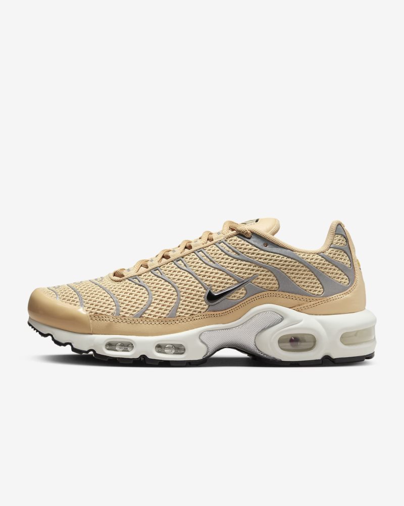 Nike Air Max Plus Sesam/Metallic Silber/Helles Erzholzbraun/Schwarz