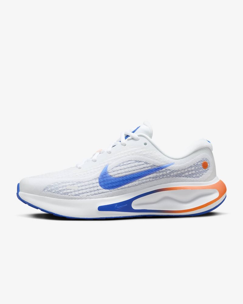 Nike Journey Run Weiß/Total Orange/Platinum Tint/Racer Blue