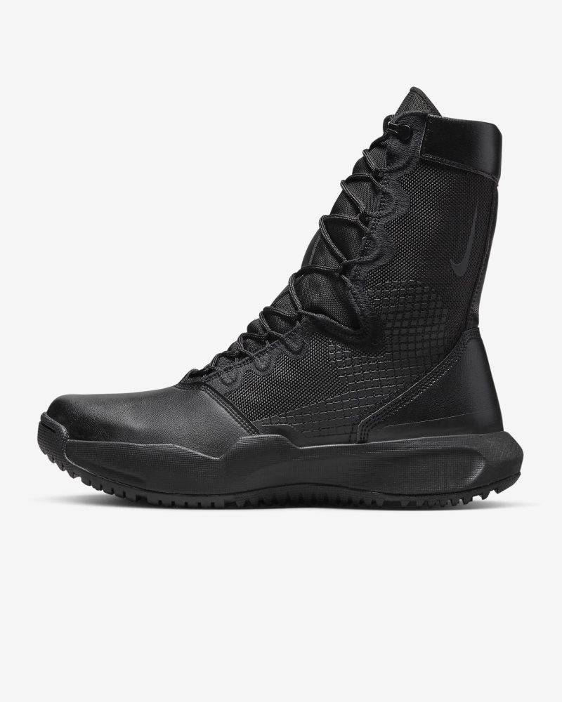 Nike SFB B1Schwarz/Schwarz/Schwarz